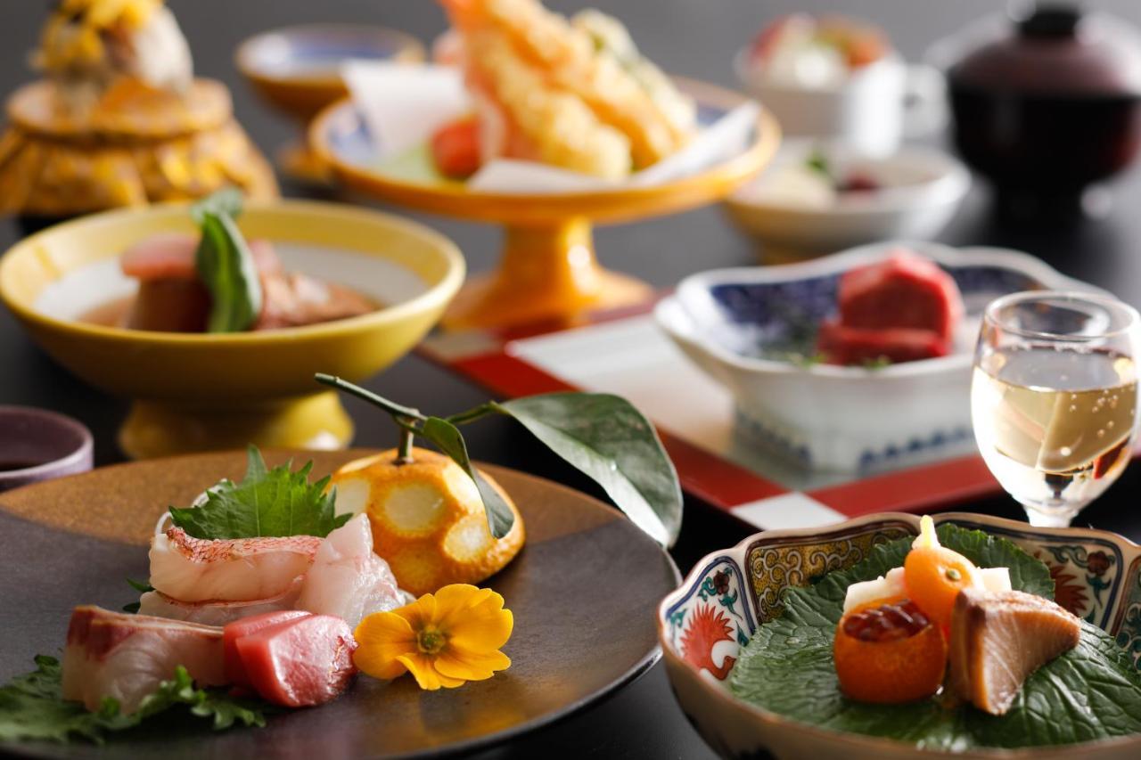 Hokuriku Yamashiro Onsen Hotel Kikyou Kaga Kültér fotó